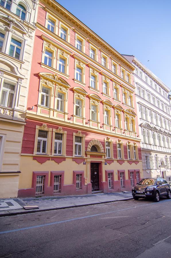 Churchill Apartments Praga Zewnętrze zdjęcie